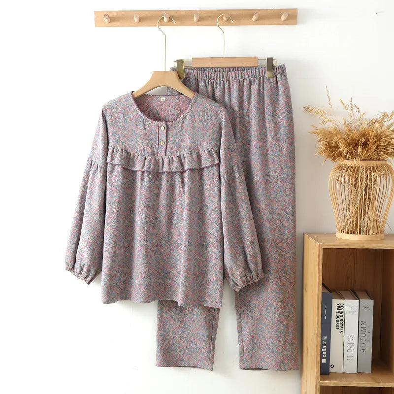 Pamuklu Düğmeli Zarif Takım