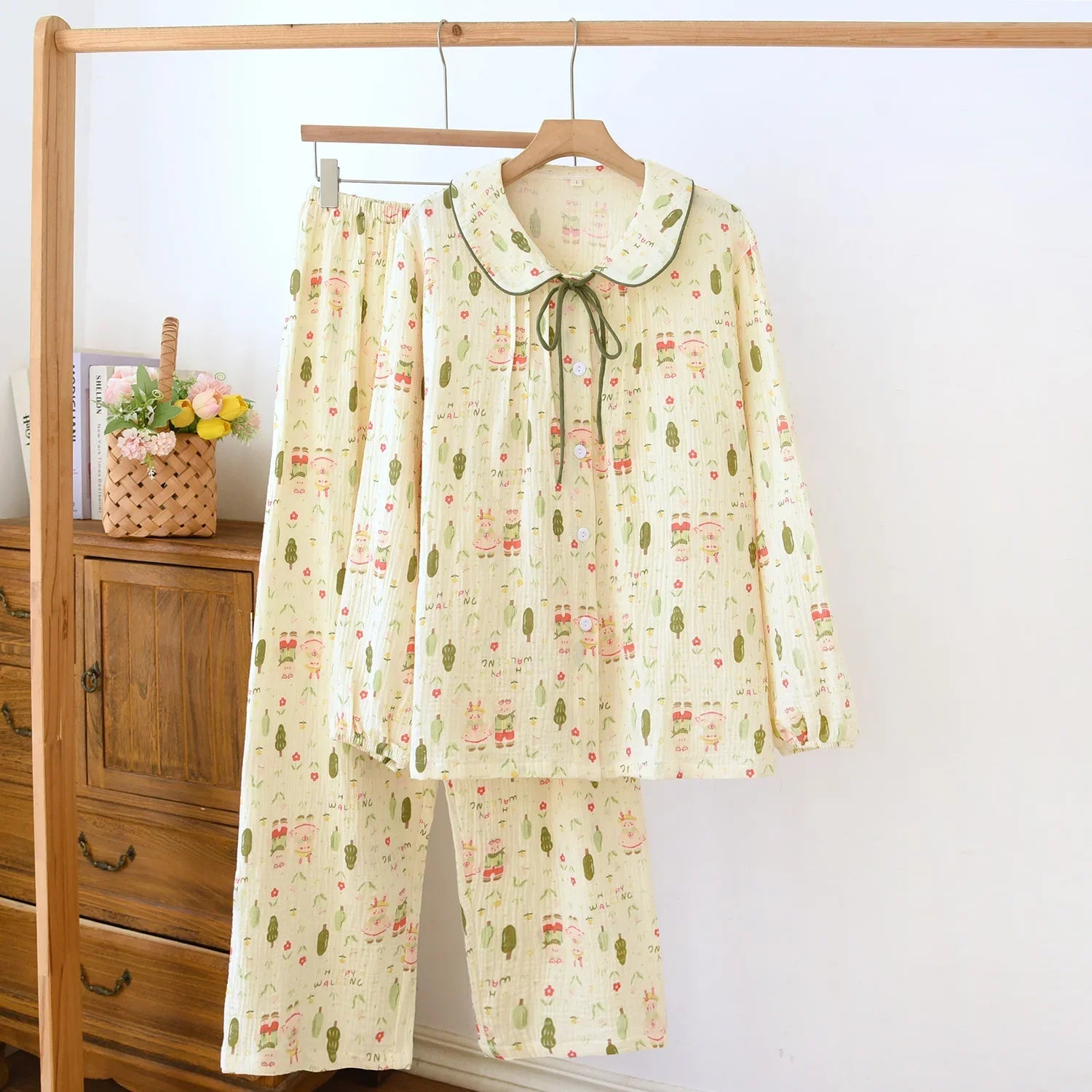 Bebe Yaka Sevimli Pijama Takımı