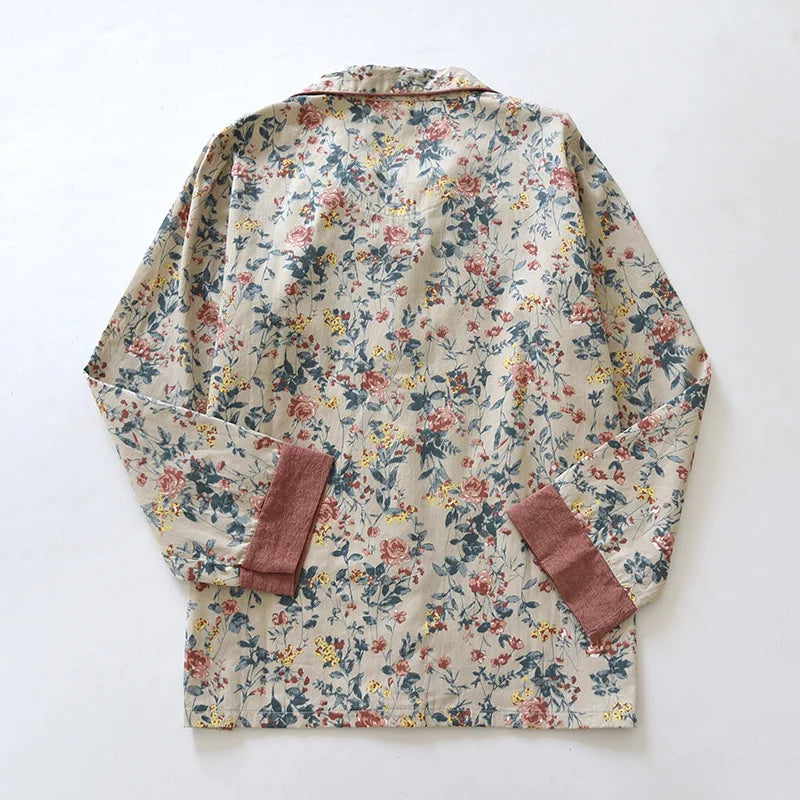 Kır Çiçeği Desenli Klasik Yaka Pijama Takımı