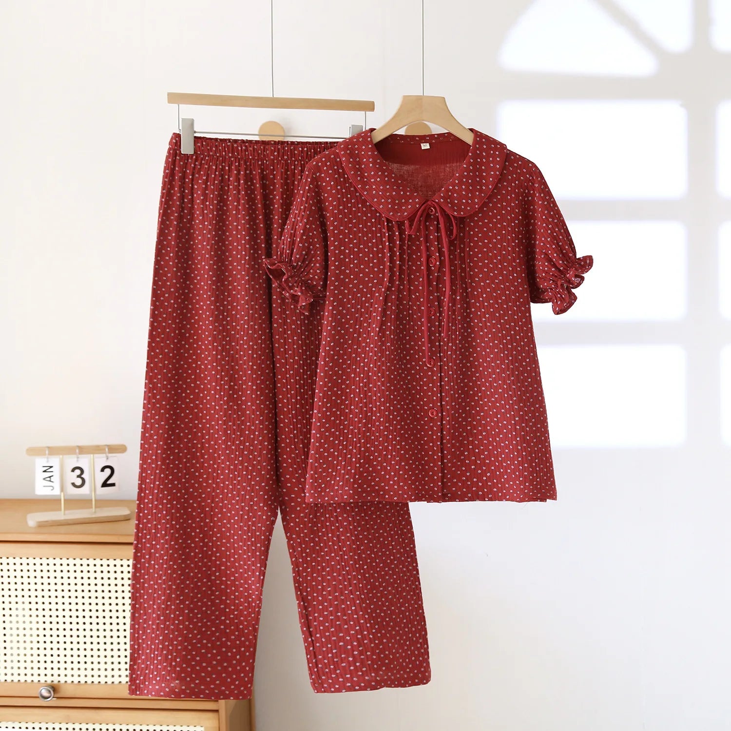 Gül Detaylı Pamuklu Kırmızı Kısa Takım