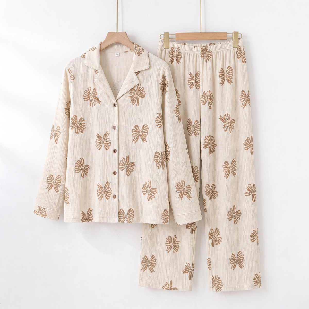 Kahverengi Fiyonk Desenli Pijama Takımı